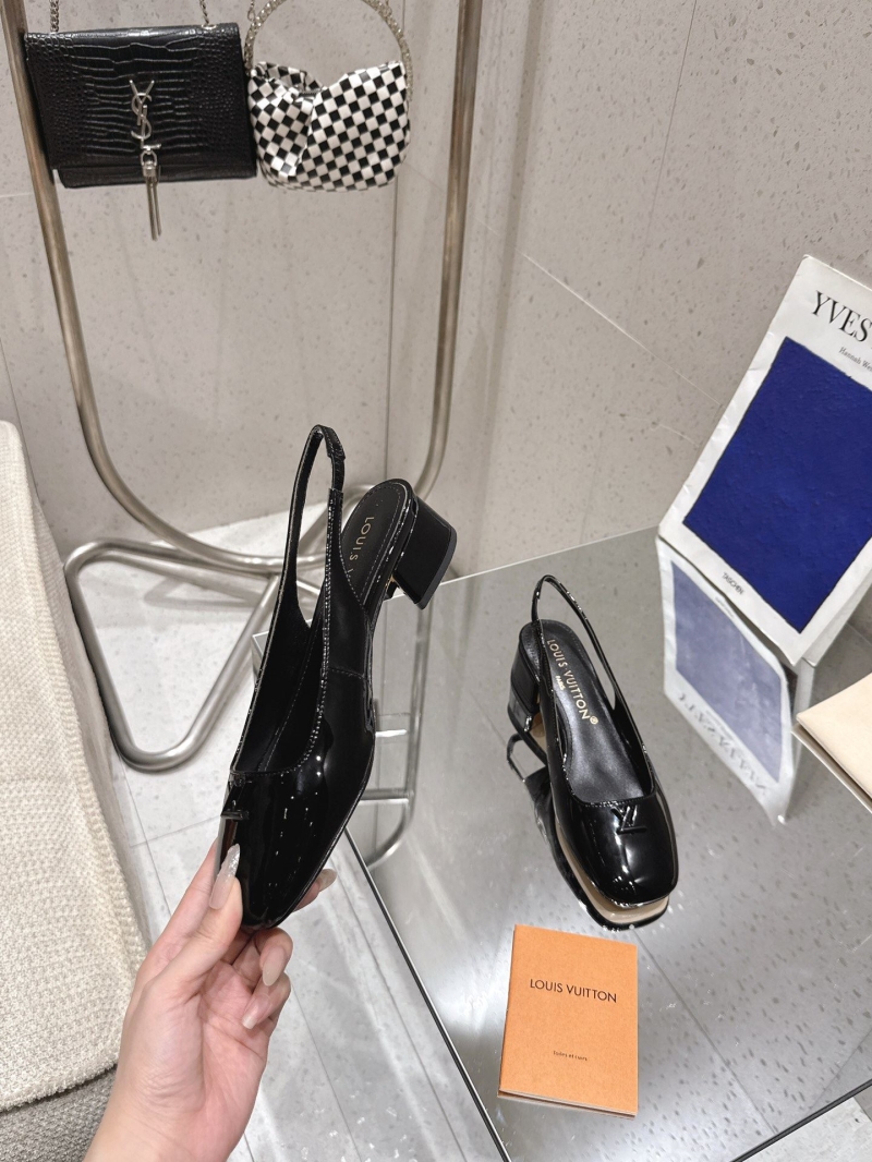 l0vis Vvtt0n heeled shoes